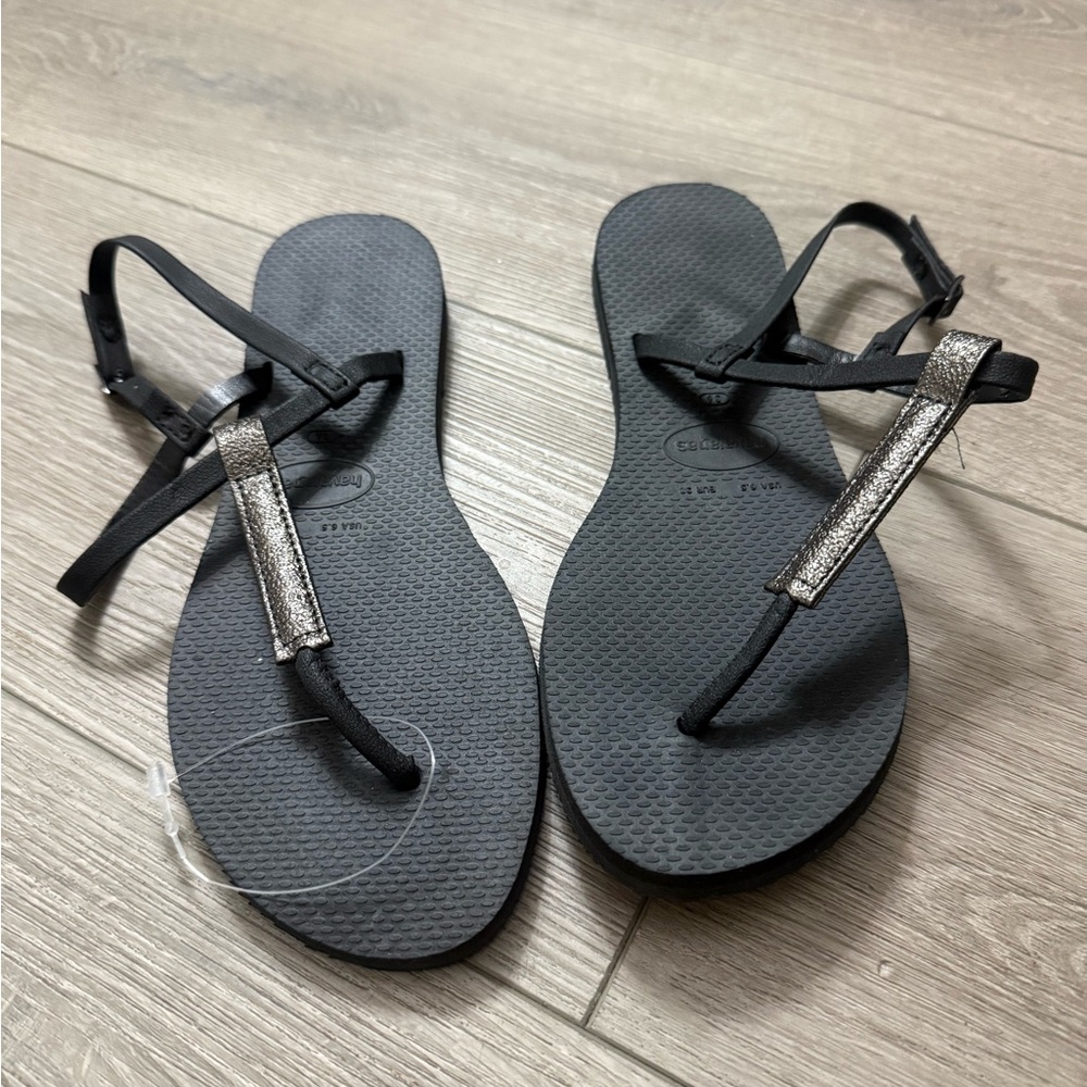 NWOT Havaianas Black and Metallic Women's Sandals Sz 6.5